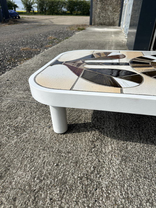 Capron flower table