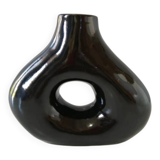 Black ceramic vase