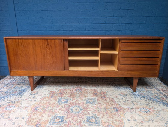 Image 1 of Midcentury lowboard, Kurt Østervig voor KP Møbler, jaren 60