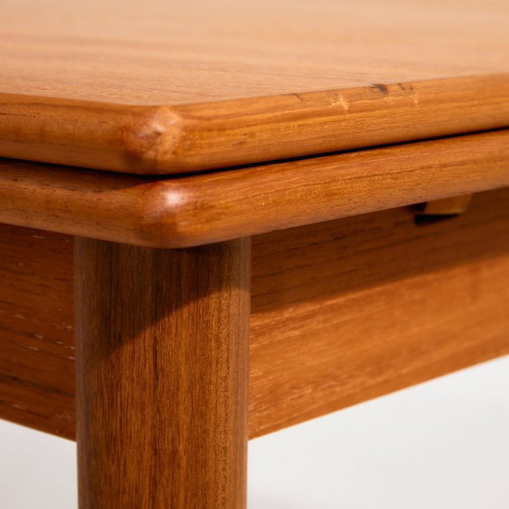 Image 1 of MK9798 Table de salle à manger en teck restaurée