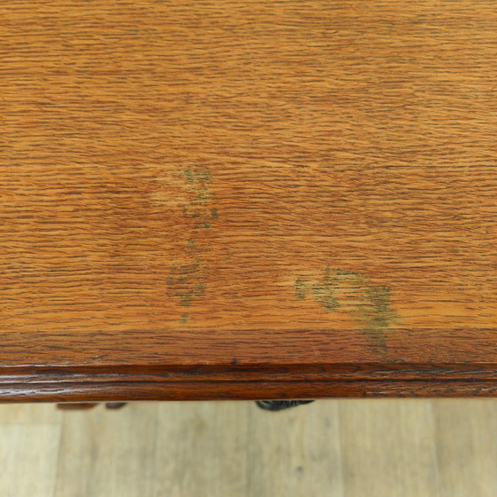Image 1 of Vintage houten Queen Ann ladekastje dressoir ladekast