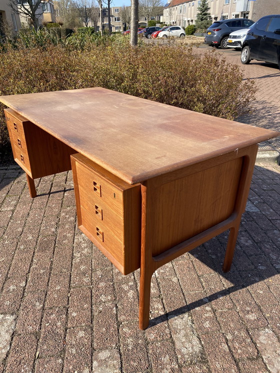 Image 1 of Directiebureau jaren 60 teakhout 