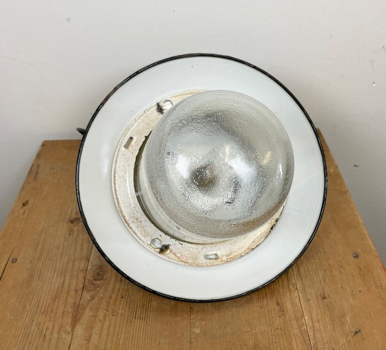 Image 1 of Industriële hanglamp van zwart emaille, jaren 60