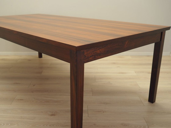 Image 1 of Table en bois de rose, design danois, années 1970, production : Danemark