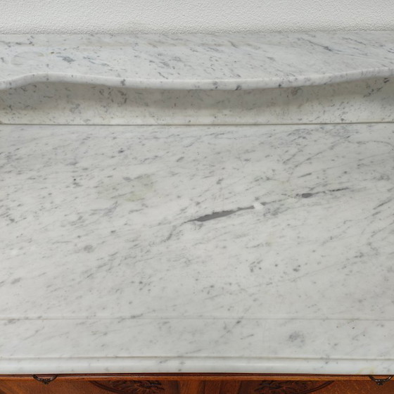 Image 1 of Credenza, cassettiera, comò e mobile da bagno vintage e antichi con piano in marmo.