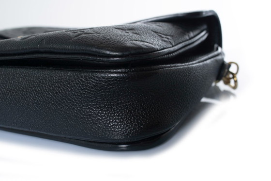 Louis Vuitton, Bolso Pochette Metis Empreinte negro – Bolsos cruzados, Calfskin (photo 7 of 16)