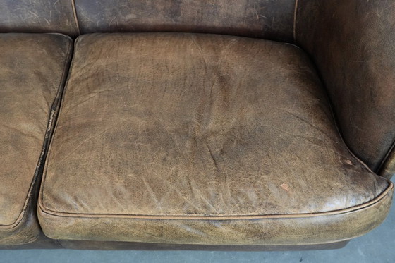 Image 1 of Vintage 2 zits bank gemaakt van cognac kleurig schapenleer in Engelse stijl