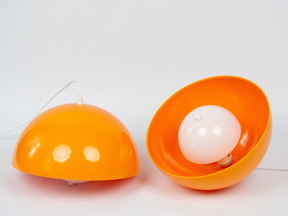 Image 1 of Coppia di 2 lampade a sospensione di epoca spaziale degli anni '70