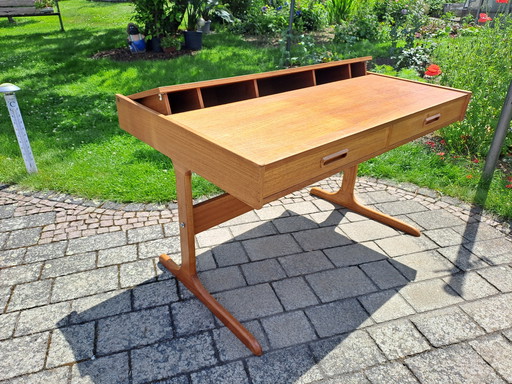 E.Jakobsen Skive Bureau en teck Mid Century années 60