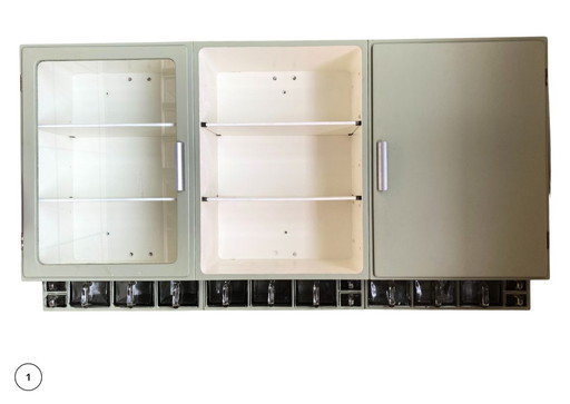 Original Piet Zwart Küchenoberschrank (Bruynzeel, 1950er Jahre) - restauriert mit Vintage-Charakter