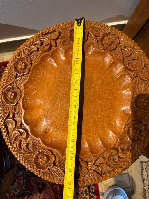 Vintage hand-carved wooden side table / plant table – Foldable