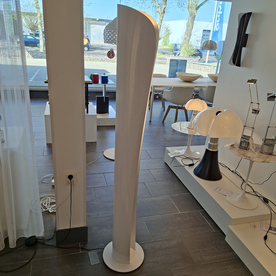 Image 1 of Lampadaire Artemide Cadmo