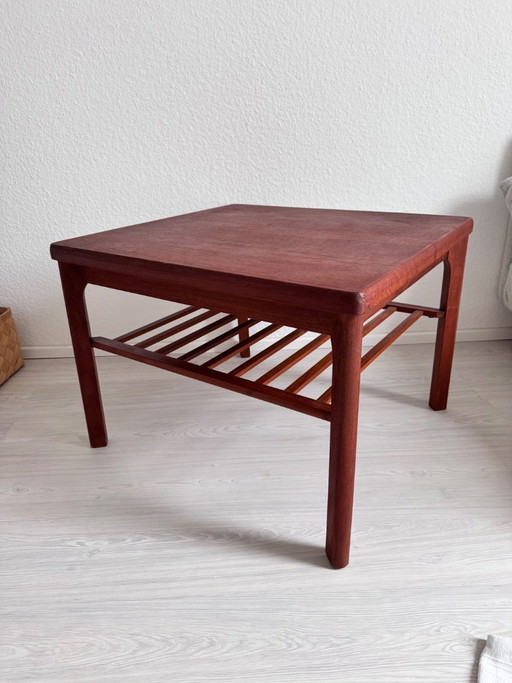 Tafel in Henning Kjærnulf-designstijl, teak, jaren 60, massief Deens mid-century design, Denemarken, bijzettafel, salontafel