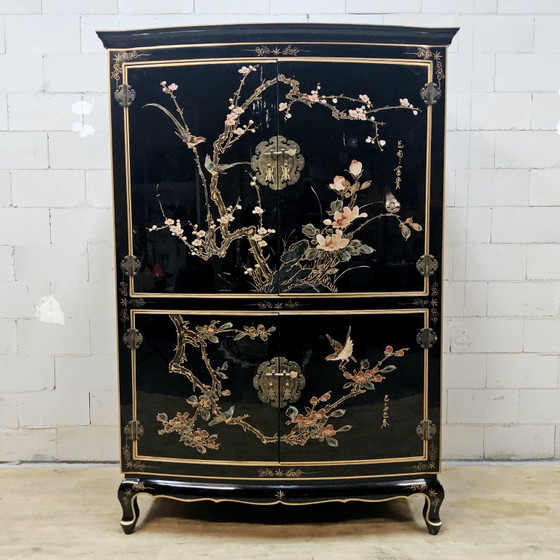 Vintage Chinese Lak Kast Zwart Bloemen En Vogels / Bohemian / Oosterse / Aziatische Bruidskast – Opbergkast (photo 2 of 15)