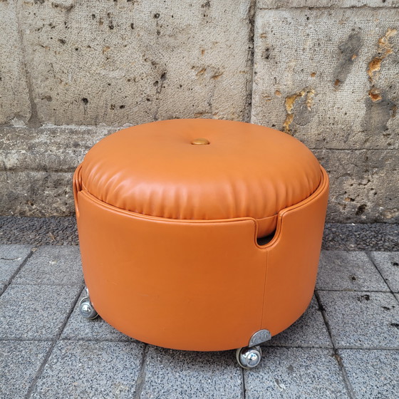 Image 1 of Puff naranja, serie Dilly Dally, Luigi Massoni para Poltrona Frau, 70’s - Italia