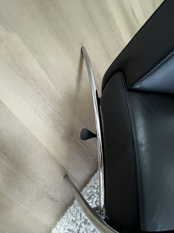IP Design Curve Zwart Leren Fauteuil Ment Inschuifbare Voetensteun – Leather, Metal (photo 6 of 7)