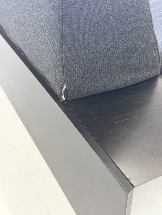 Image 1 of Harvink The Mission Sofa mit schwarzem Rahmen und dunkelgrauem Stoff