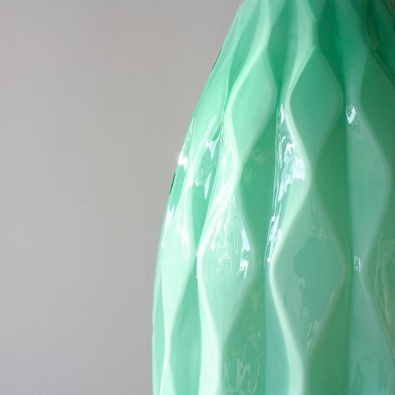 Image 1 of Suspension vintage portugaise en verre opalin turquoise des années 1960