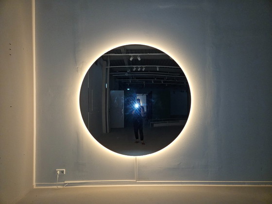 Image 1 of 1 miroir rond avec éclairage