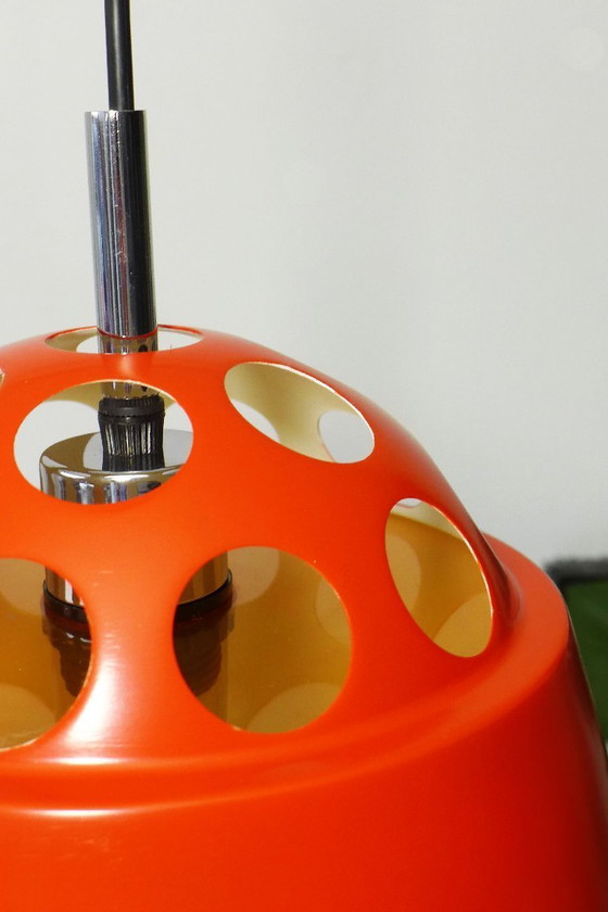 Image 1 of Lampada a sospensione vintage stile space age arancione anni '60 '70 Massive Belgio