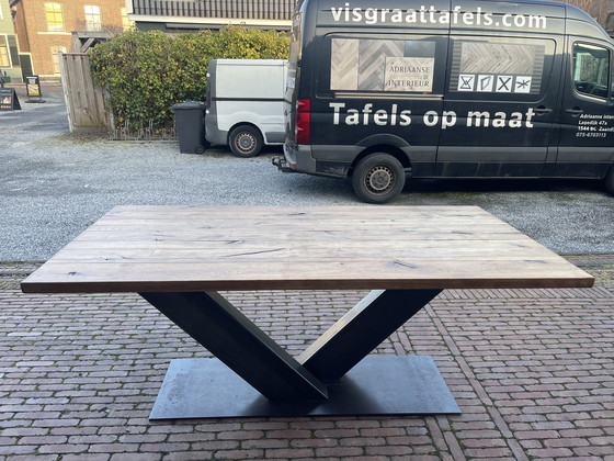 Image 1 of Rustic oak table 200 x 100 cm.