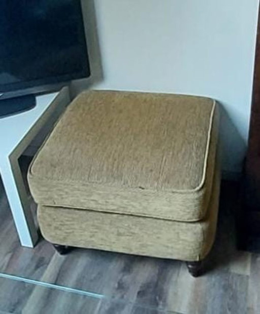 Zweisitzer-Sofa mit Hocker