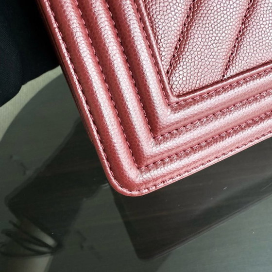 Image 1 of Chanel Boy Medium - Caviar 25CM Chevron Bordeauxrood Donkerrood Ruthenium Zilveren Hardware Serie 24
