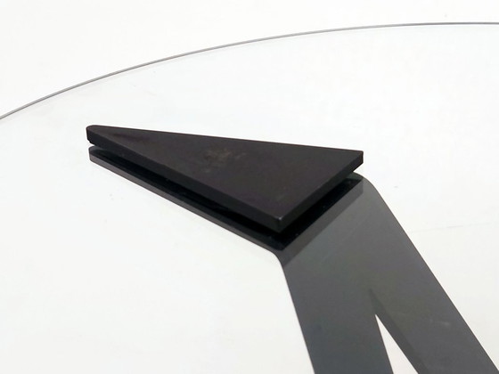 Image 1 of table d'appoint post modern design