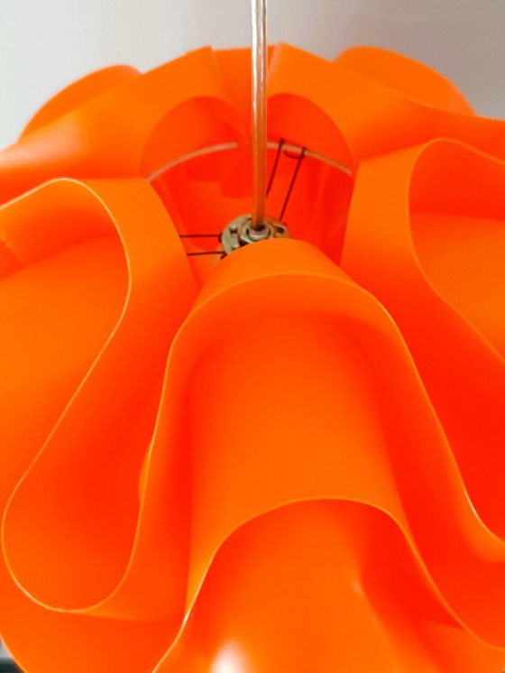 Image 1 of Suspension orange vintage pop années 70