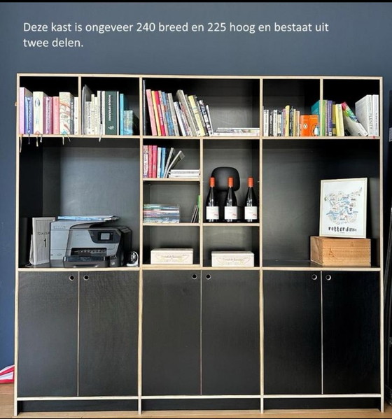 Image 1 of Doppelt großer Hängeschrank Fächerschrank nach Maß