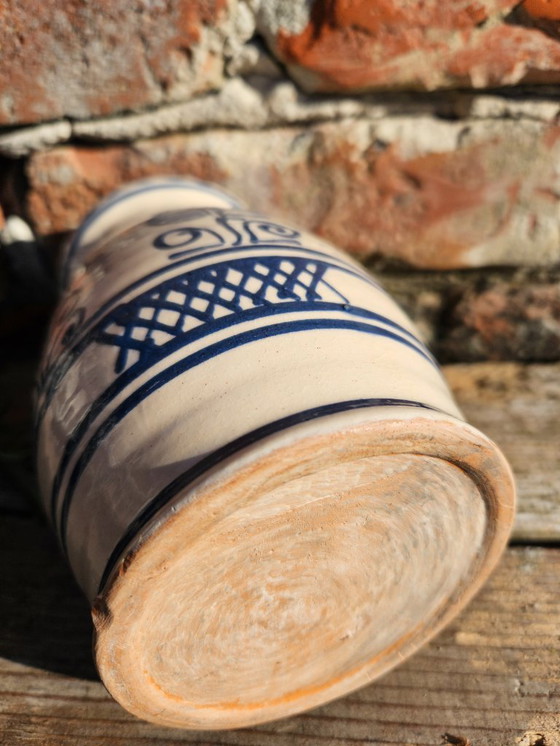 Image 1 of Traditioneel blauw-wit handbeschilderd aardewerk | Hongaarse volkskunst keramische kan | Korond Corund Transsylvanië
