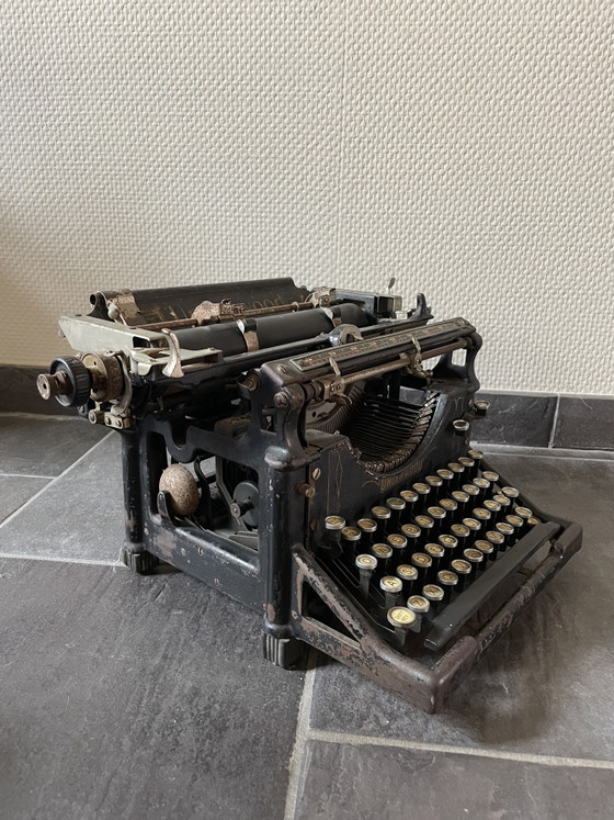Antike Underwood Nr. 5 Schreibmaschine. 1915–1925 – Dekorative Objekte, Cast Iron, Metal (photo 11 of 14)