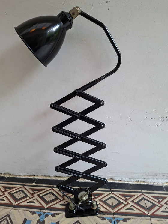Vintage industrial scissor lamp, 1930s – agi, Wall lights, Metal (photo 9 of 12)
