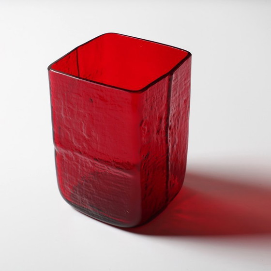 Image 1 of Mid-Century Modern Red Glass Vase by Christer Sjögren, Lindshammar, Sweden