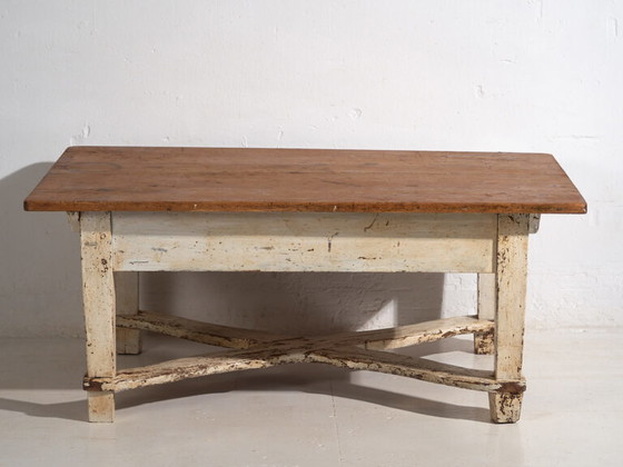 Antiker weißer niedriger Beistelltisch (ca. 1920) – Beistelltische (photo 37 of 40)