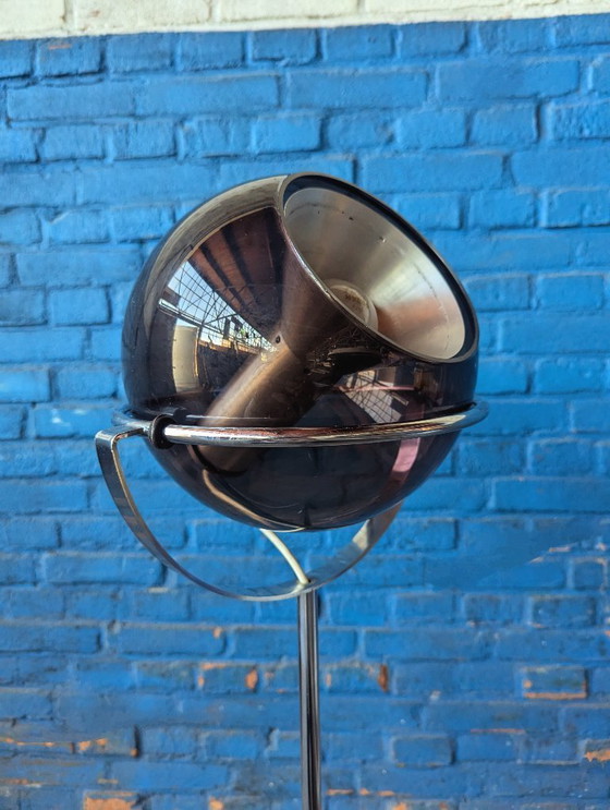 Image 1 of Lampadaire vintage design néerlandais Raak Globe