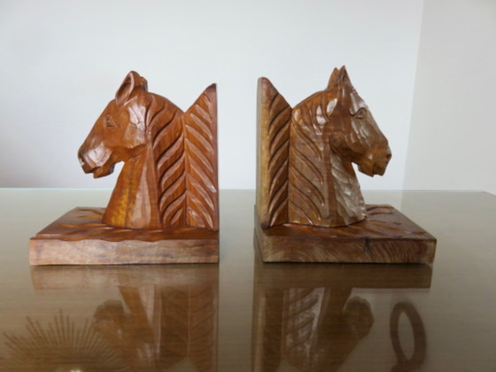 Een paar boekensteunen van beukenhout, met guts bewerkt, jaren 1930-1940. – Decoratieve objecten, Wood (photo 3 of 13)