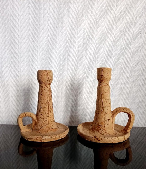 Image 1 of 2x vintage kurk en terracotta kaarsenhouders.