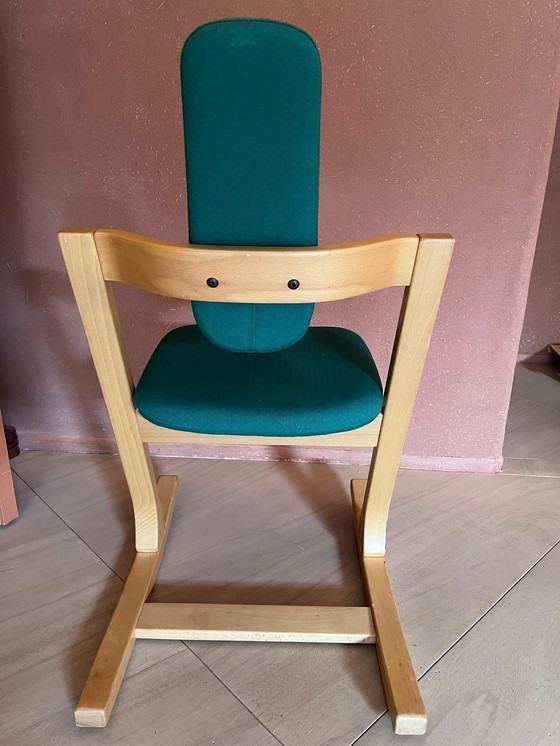 Image 1 of Stokke - Ergonomisch geformter Schaukelstuhl - Peter Opsvik