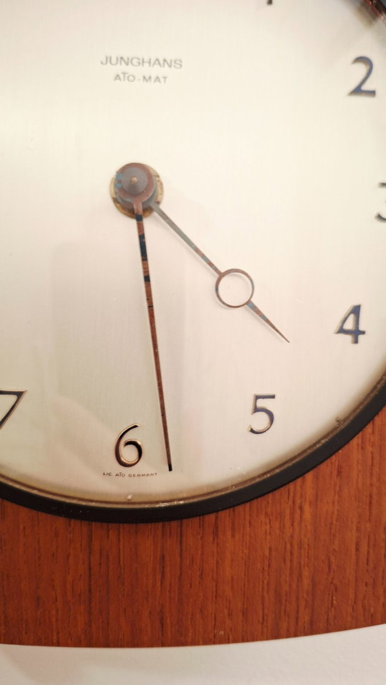 Image 1 of Junghans ATO-MAT teakhouten wandklok - Duitsland 1960