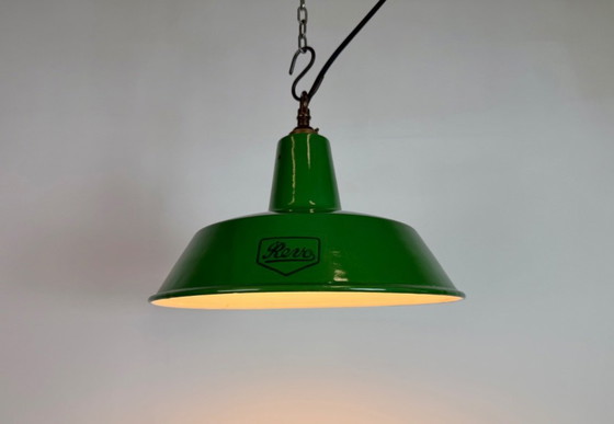 Image 1 of Industriële groene emaille hanglamp van Revo, jaren 1950.