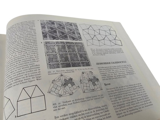 Image 1 of M.C. ESCHER CALEIDOCYCLES Doris Schattschneider Wallace Walk