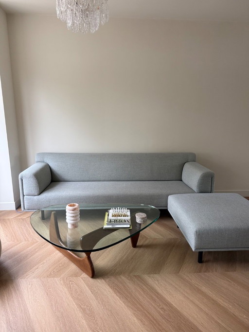 EYYE Sofa und Ottomane