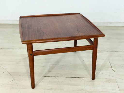 Table d'appoint danoise design milieu du siècle / Table basse en teck / Table d'appoint années 1960 / Table basse danoise en