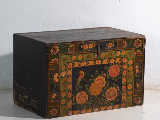 Baúl antiguo pintado en madera de pino – China, circa 1900 – Armarios de almacenamiento, Iron (photo 2 of 40)