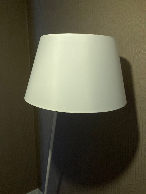 Image 1 of Philips lirio posada