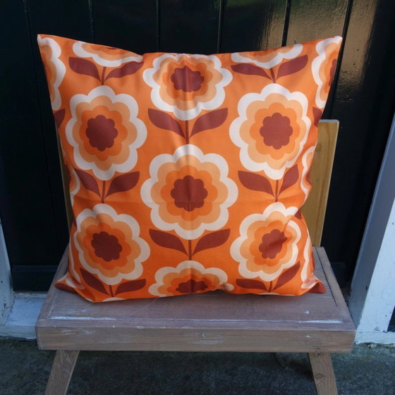 Image 1 of Set van 4 Retro kussenhoezen Seventies Hippie Flowerpower stijl 45 x 45 cm exclusief binnenkussen