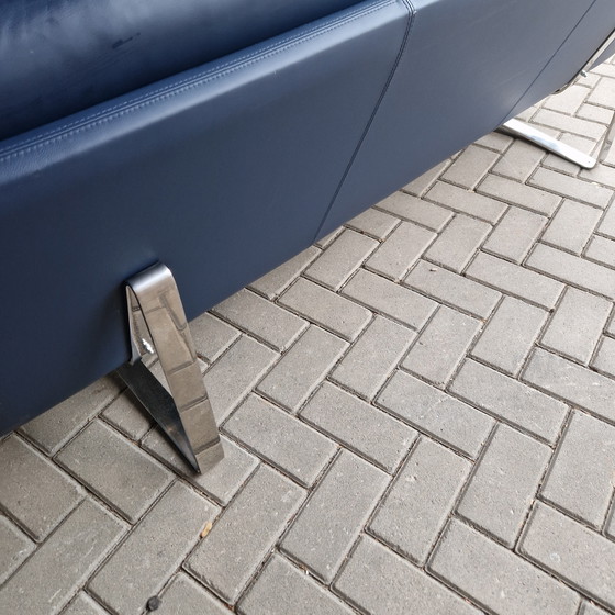 Image 1 of Artifort Kho Liang C684 blauw leren driezitsbank design bank gecappitioneerd
