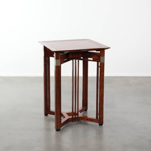 Hoge in zeer goede staat verkerende vierkante Art Deco Schuitema design bijzettafel