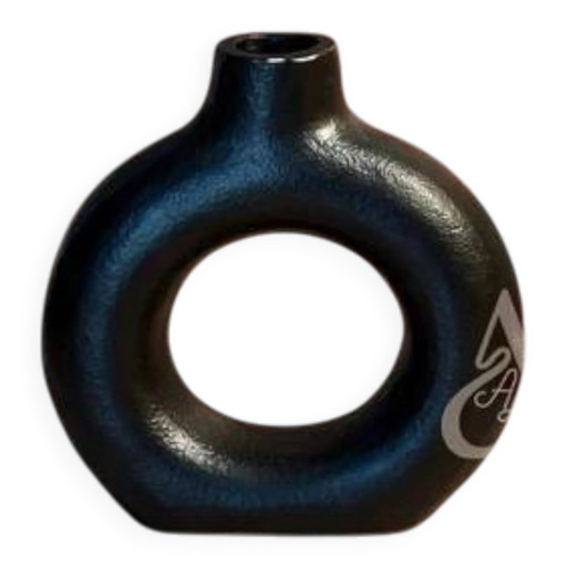 Matte texturierte schwarze Tafoukt Vase